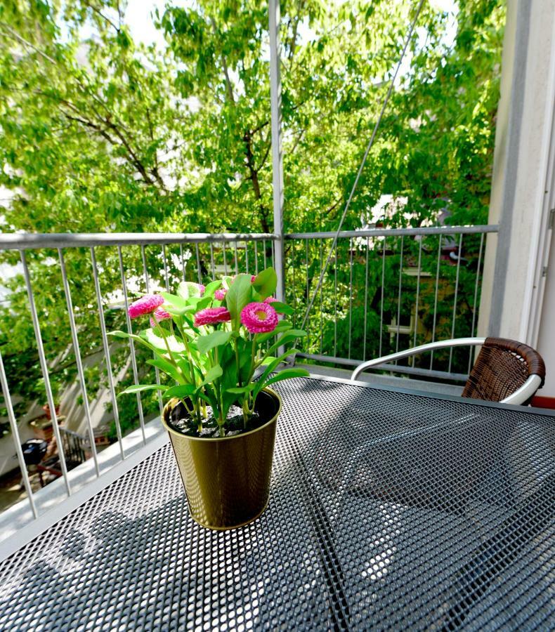 Charming With Balcony In Hip & Trendy Margareten Wien Ngoại thất bức ảnh